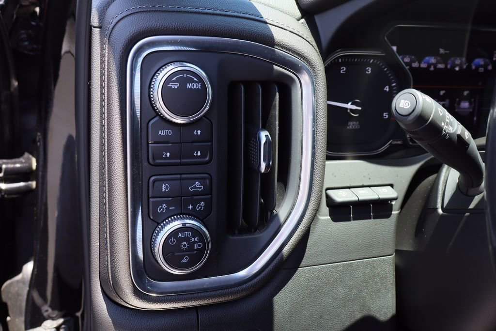Used 2022 Ebony Twilight Metallic GMC Denali image 13