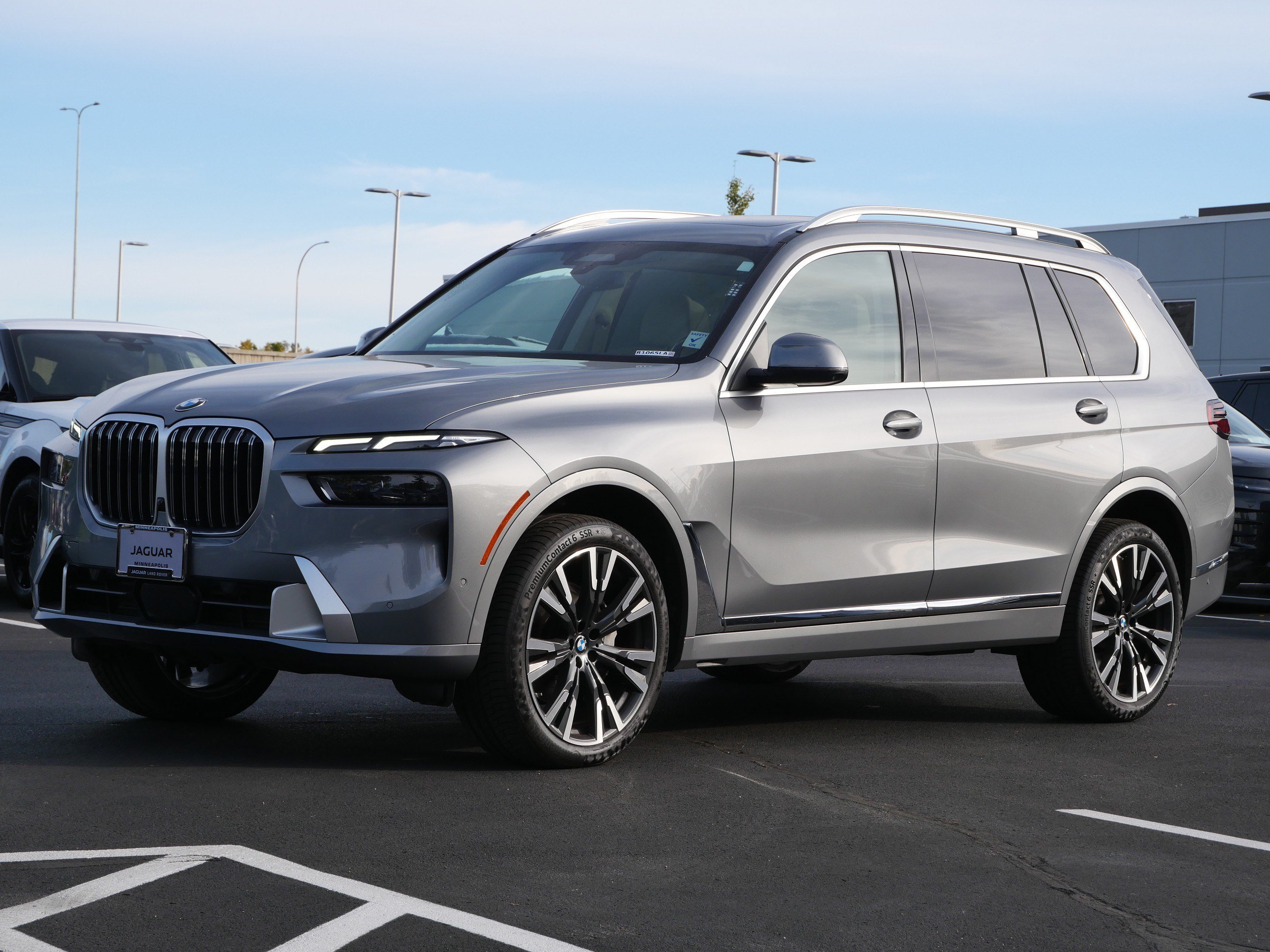 2023 BMW X7