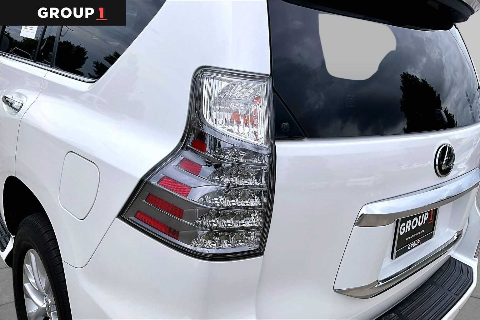 Certified Used 2021 STARFIRE PEARL Lexus Premium image 26