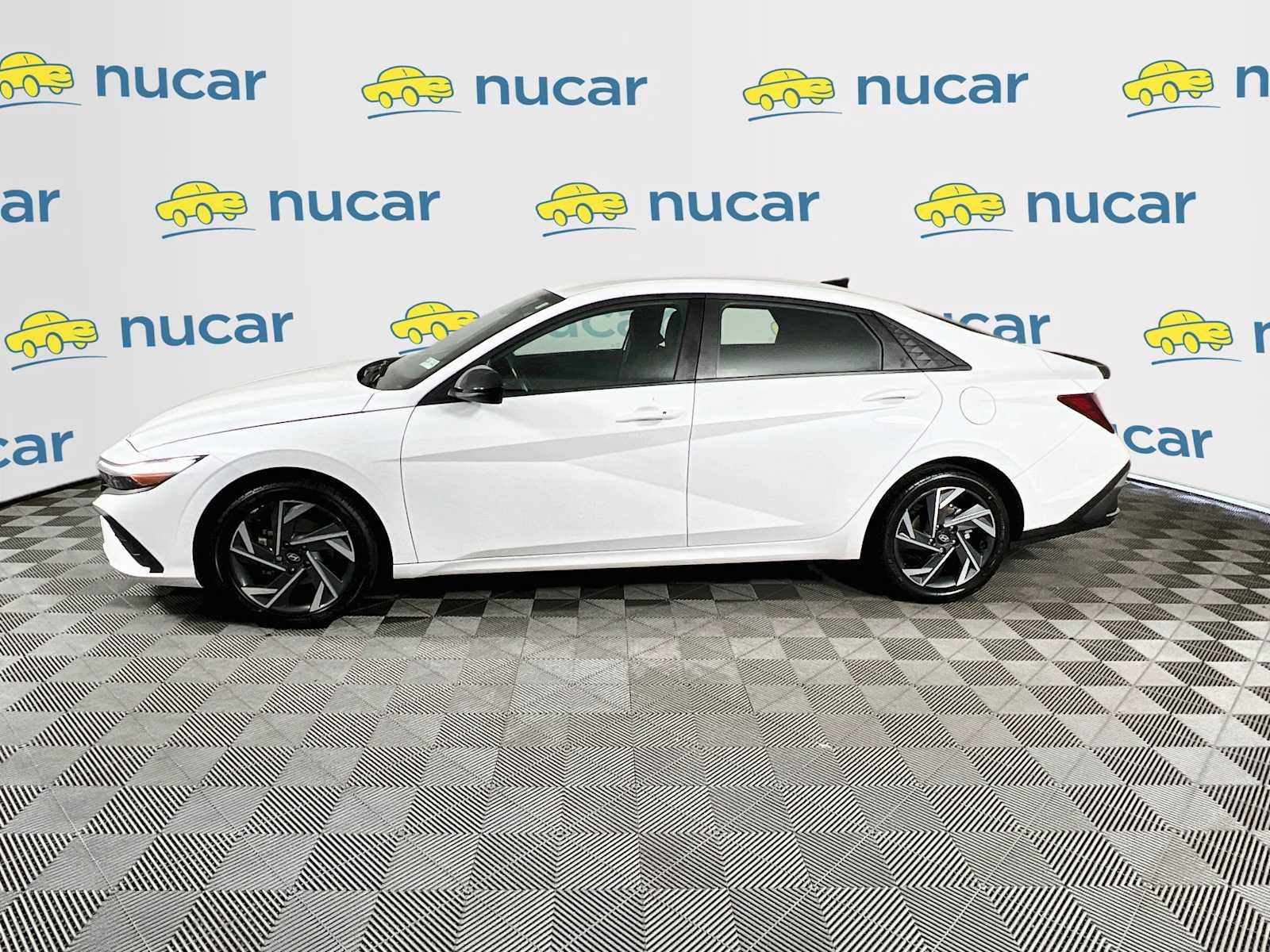 Used 2025 Serenity White Hyundai SEL Sport image 4