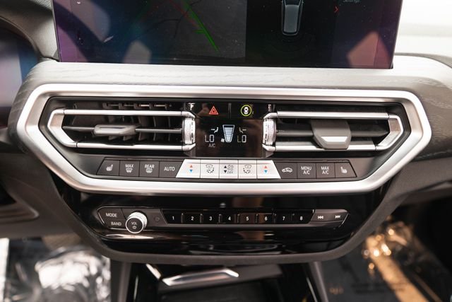 Used 2023 Jet Black BMW xDrive30i image 30