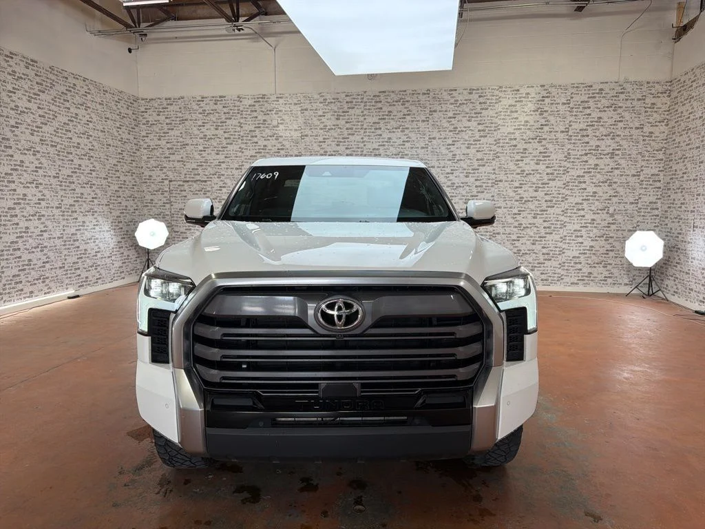 Used 2025 Ice Cap Toyota Limited image 2