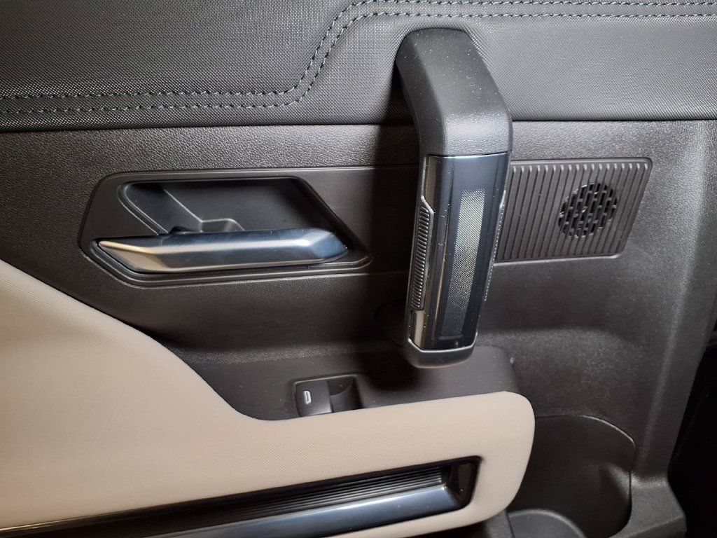 2026 GMC HUMMER EV 2X - Photo 11