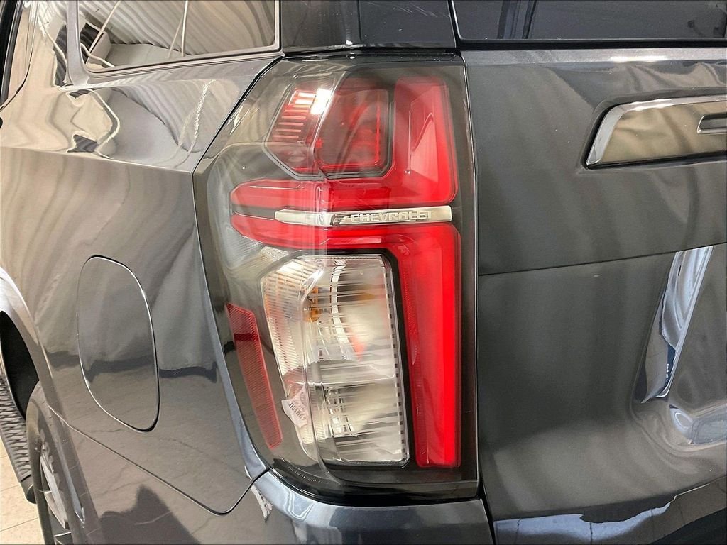 Used 2021 Gray Chevrolet Z71 image 35