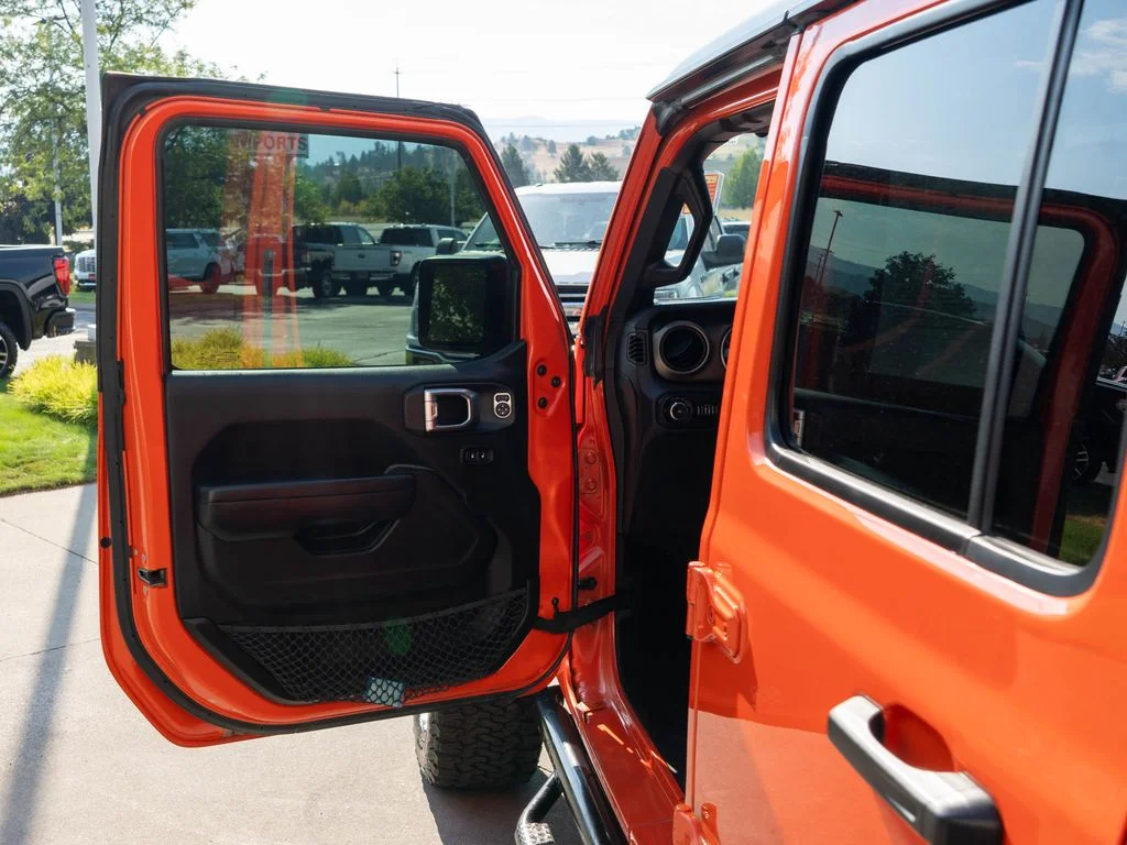 Used 2018 Orange Jeep Unlimited Sport S image 15