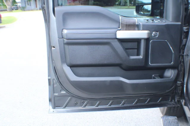 Used 2020 White Ford LARIAT image 6