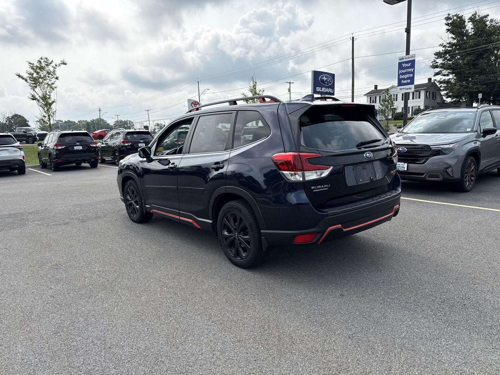 Used 2021 Dark Blue Pearl Subaru Sport image 5