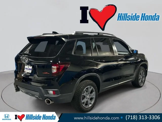 Certified Used 2025 Crystal Black Pearl Honda AWD TRAILSPORT image 5