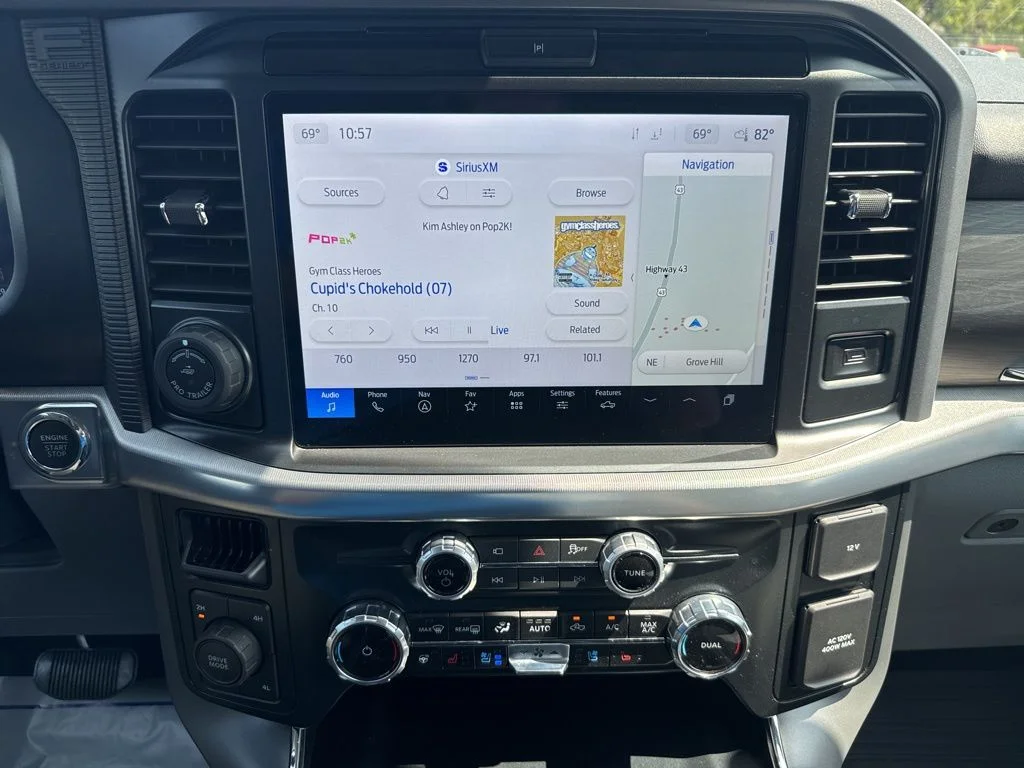 Used 2025 Gray Ford Lariat image 7