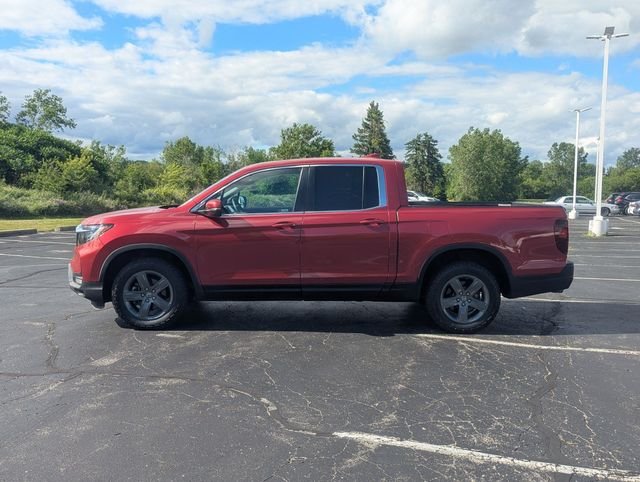 Used 2023 Radiant Red Metallic II Honda RTL image 10