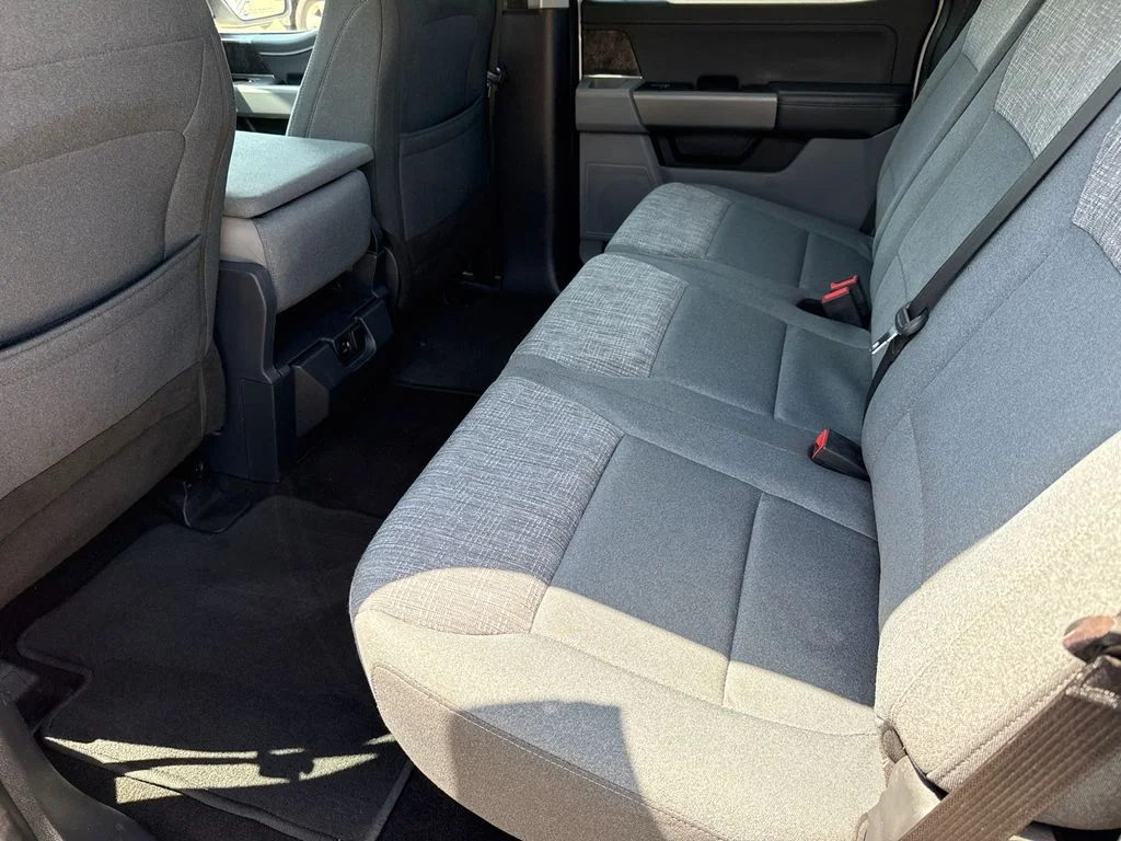 Used 2022 White Ford XLT image 16