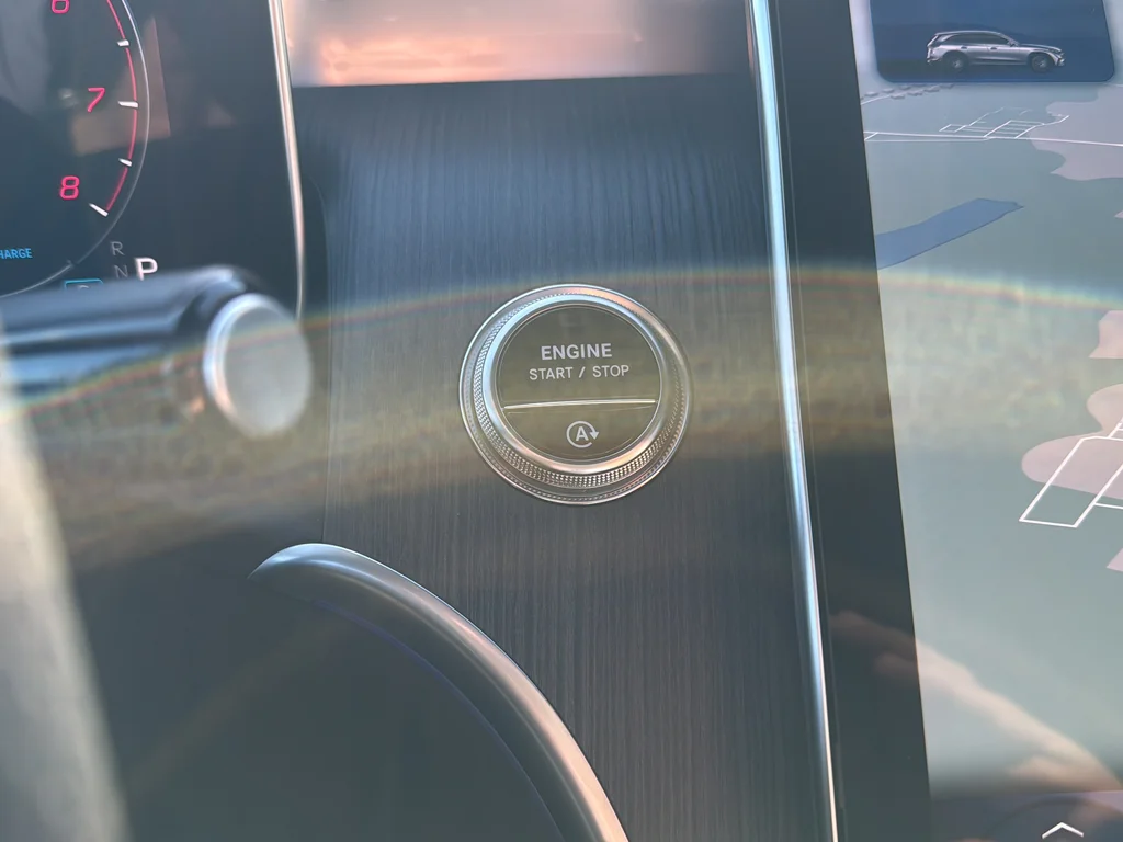 New 2026 Graphite Grey Metallic Mercedes-Benz GLC 300 image 13
