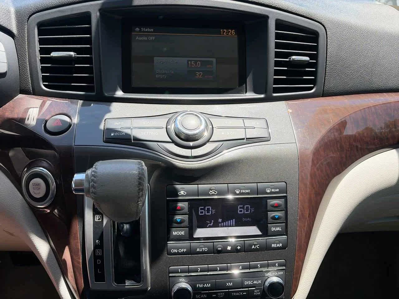 Used 2012 Platinum Graphite Nissan SL image 21