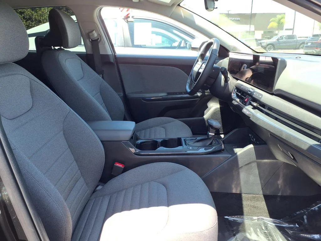 Certified Used 2025 Gray Kia EX image 7