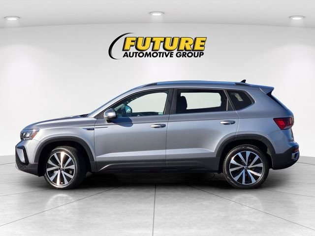 Used 2024 Silver Volkswagen 1.5T SE image 7