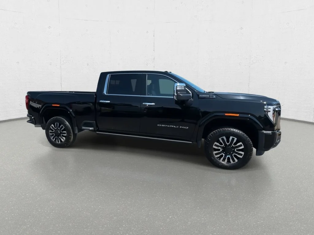 Used 2024 Black GMC Denali Ultimate image 4