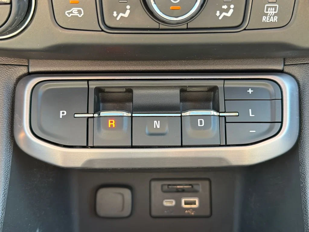 Used 2021 Blue GMC AT4 image 32