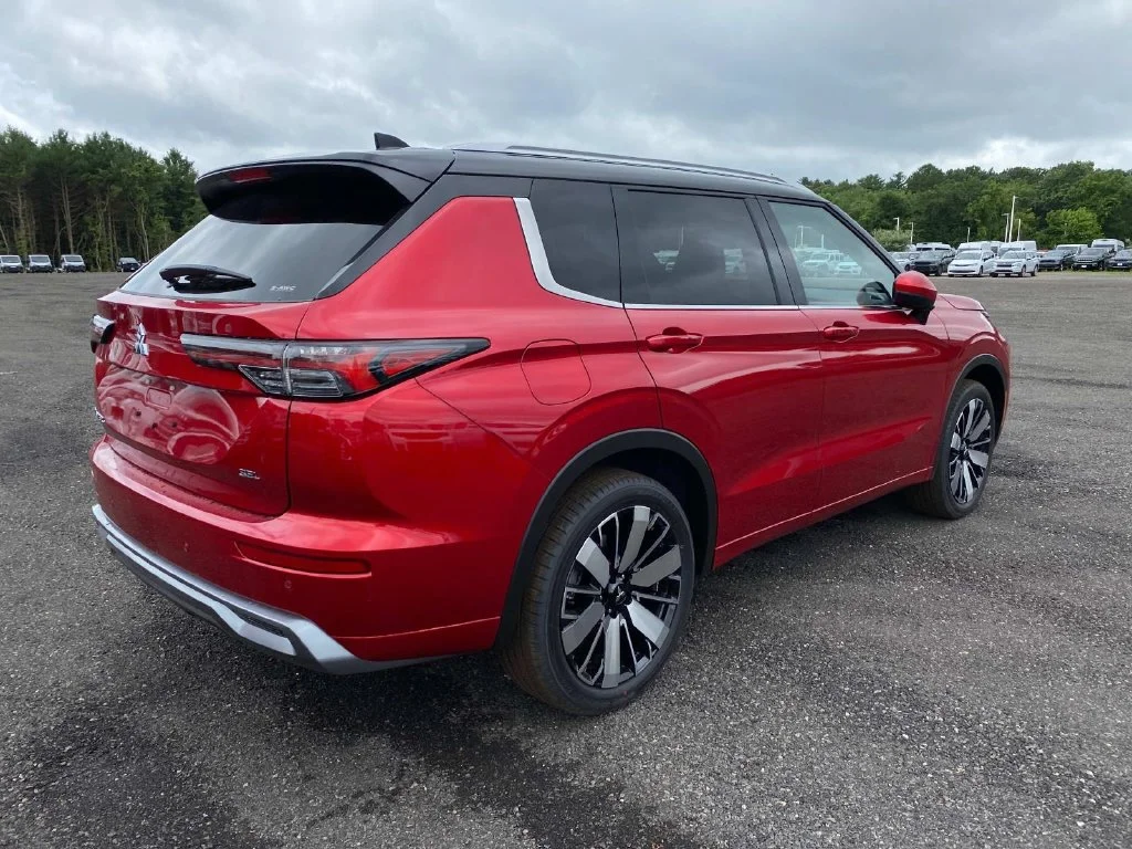 New 2025 Red Mitsubishi  image 3