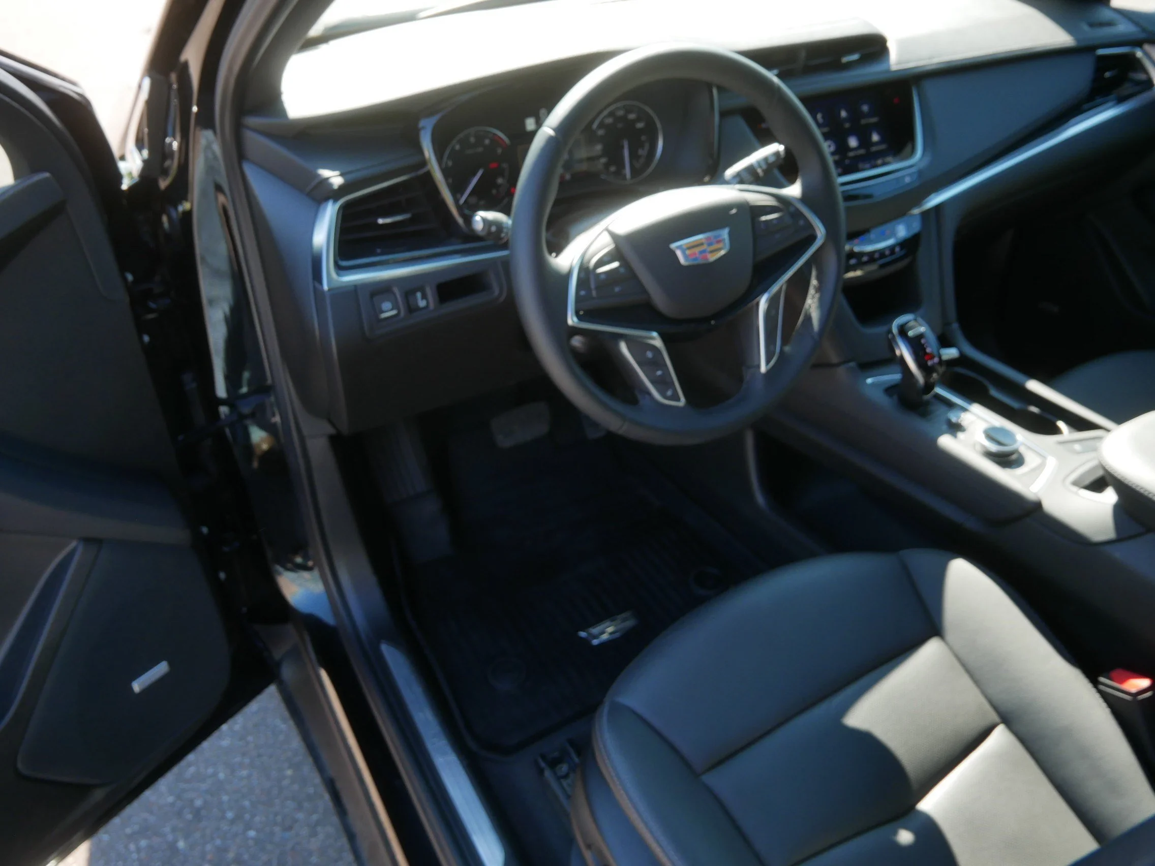 Used 2025 Stellar Black Metallic Cadillac AWD Premium Luxury image 21