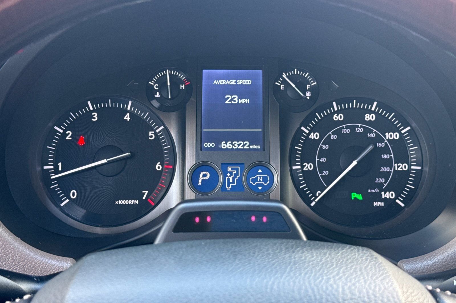 Used 2019  Lexus 460 Luxury image 26