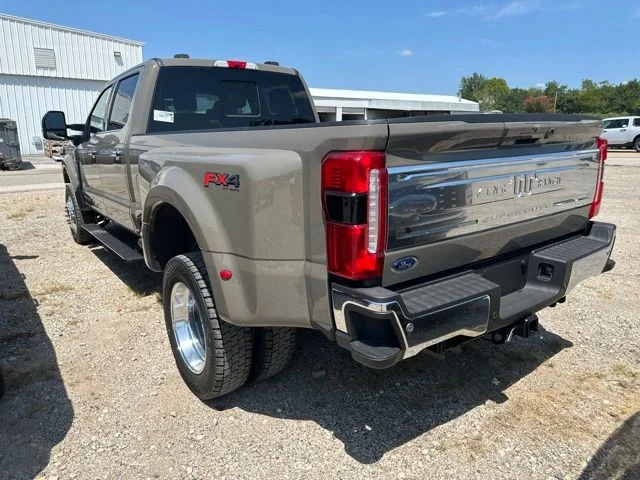 New 2026 Gray Ford King Ranch image 5