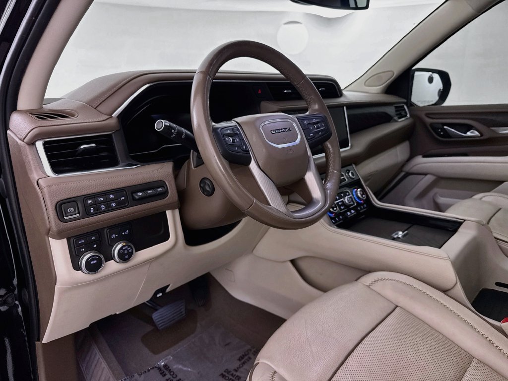 Used 2022 Black GMC Denali image 9