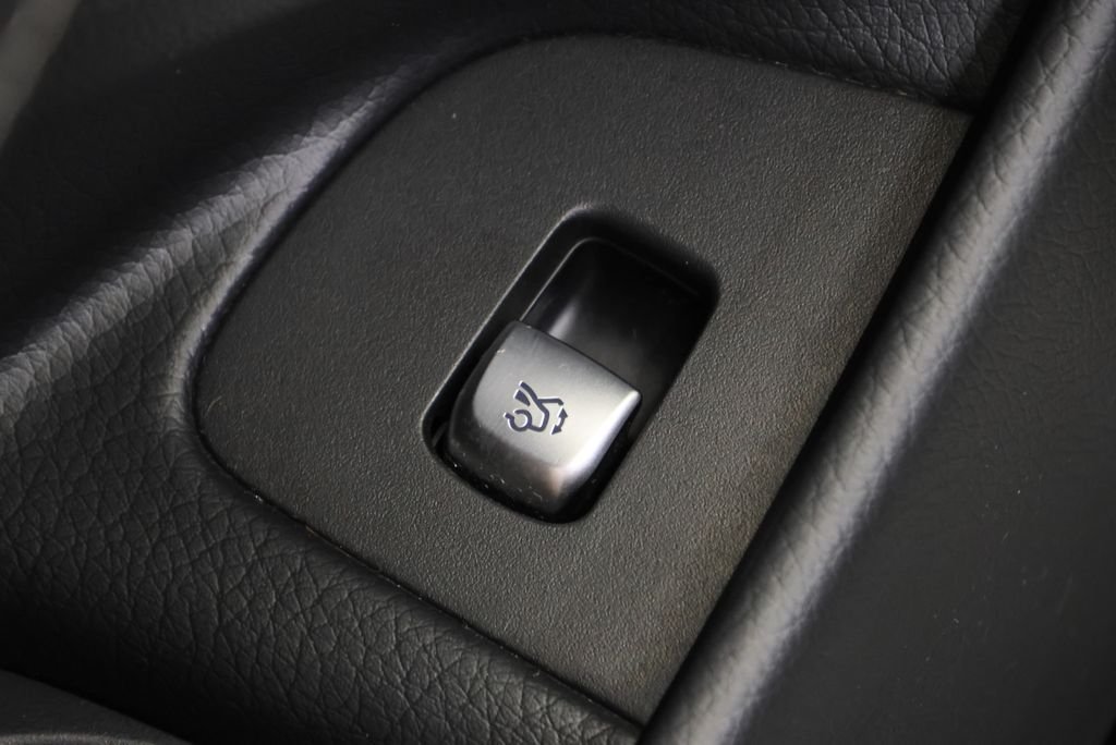 Certified Used 2022 Black Mercedes-Benz E 450 image 36