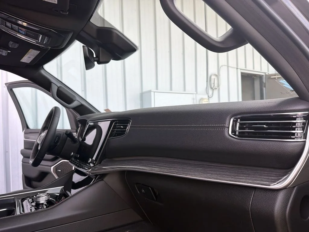 Used 2022 Gray Jeep Series III image 29