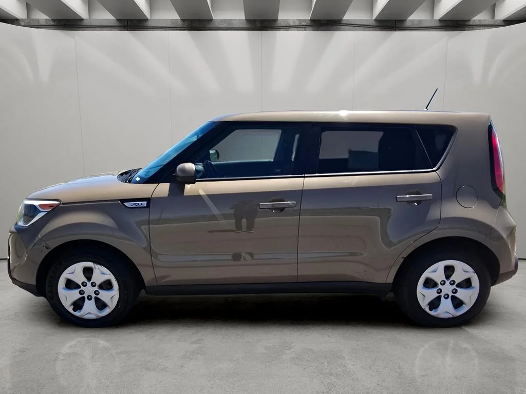 Used 2015 Latte Brown Kia Base image 2
