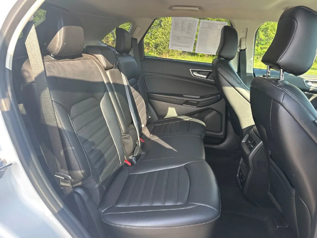 Used 2023 White Ford SEL image 19
