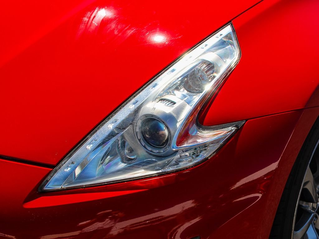 Used 2014 Red Nissan Touring image 5