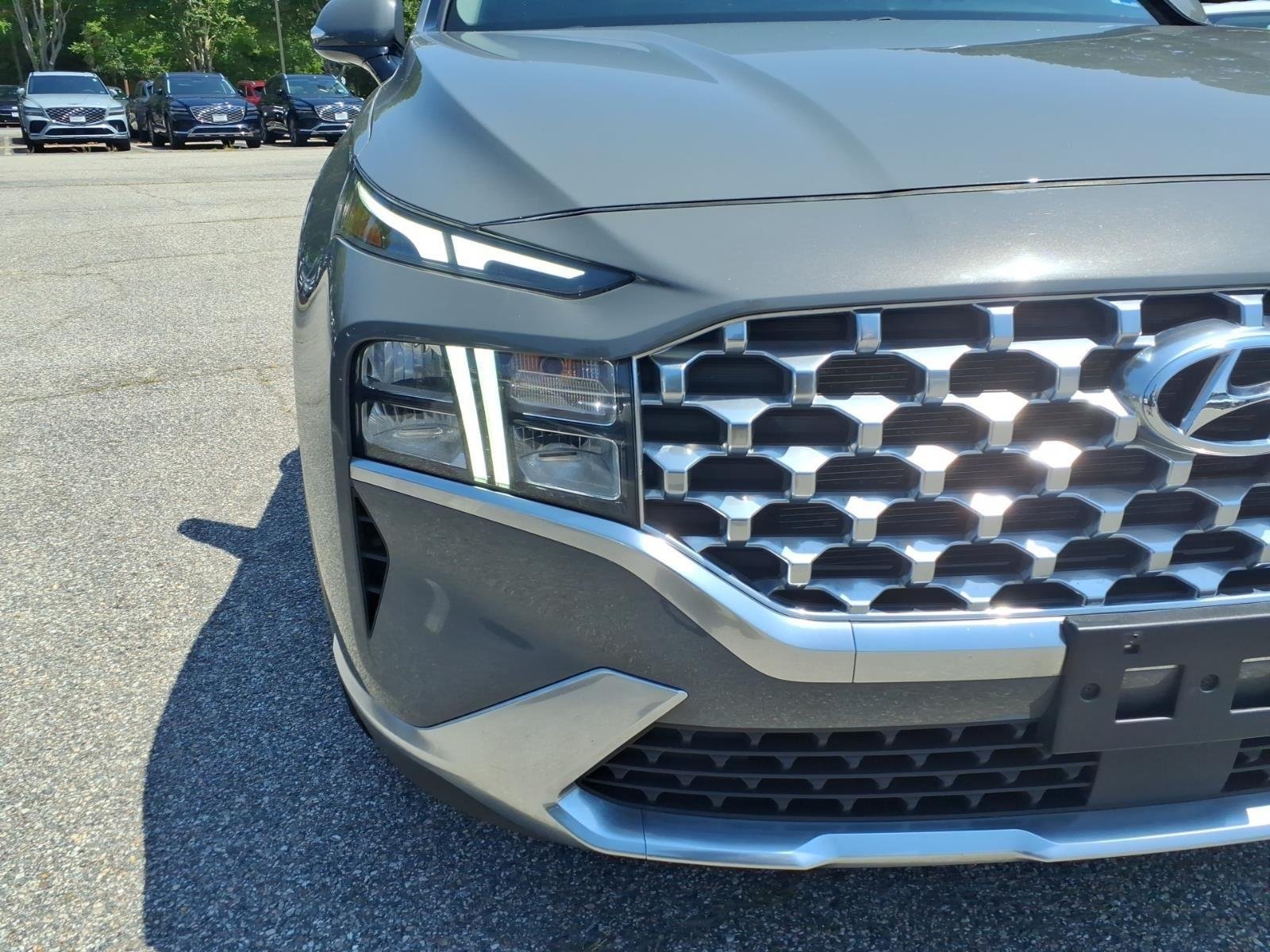 Used 2021 Hampton Gray Hyundai SEL image 3