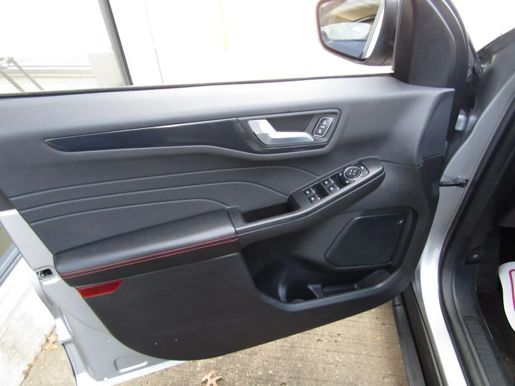 Used 2024 Silver Ford ST-Line image 21