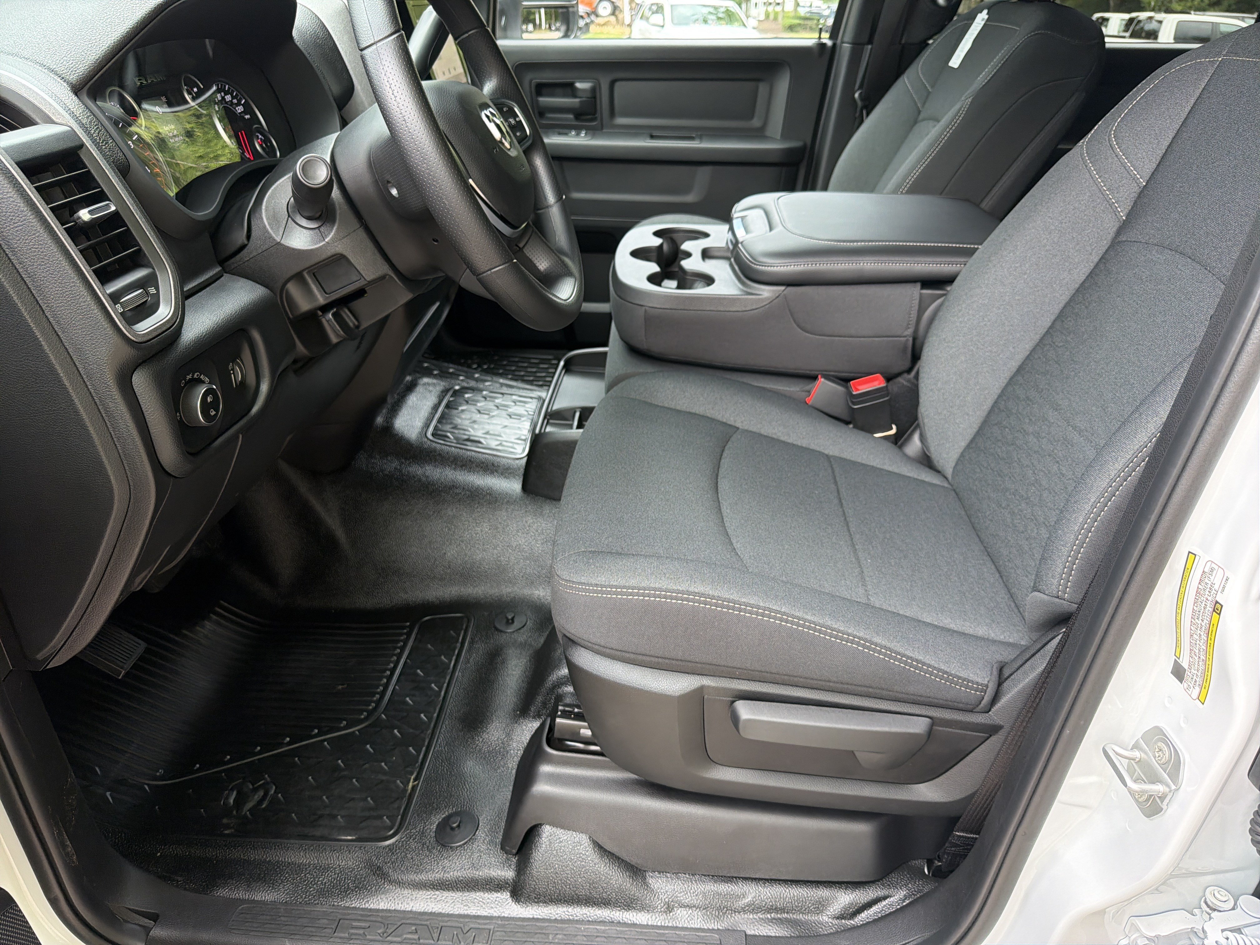 New 2026 Bright White Clearcoat RAM Tradesman image 9