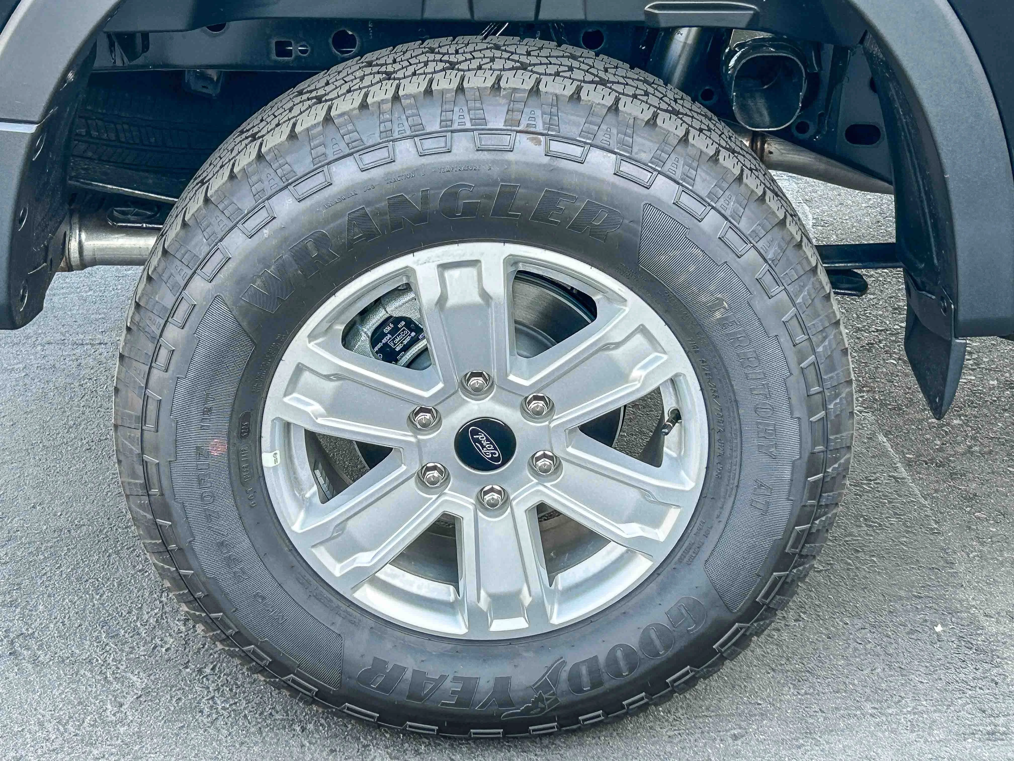 New 2026 Shadow Black Ford XL image 11