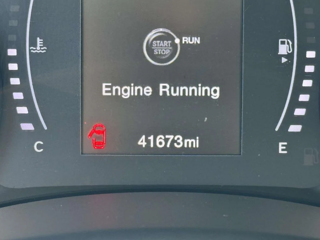 Used 2019 Blue Jeep Latitude image 25