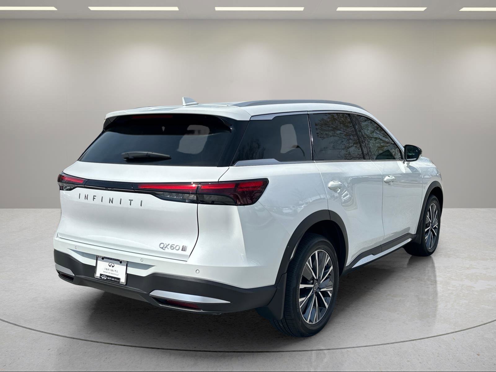 New 2026 Radiant White INFINITI LUXE image 7