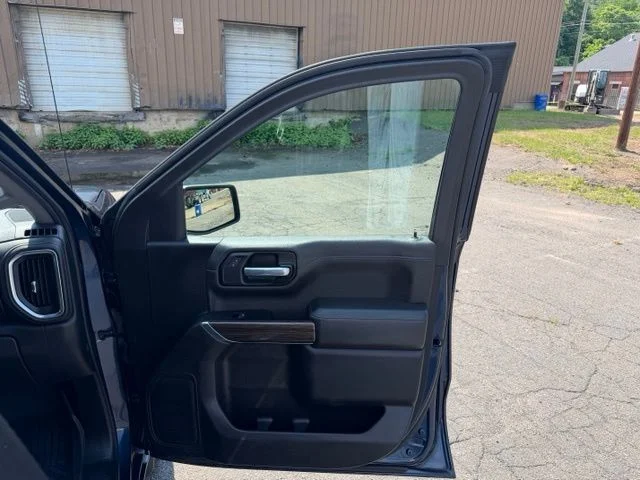Used 2022 Blue Chevrolet RST image 12