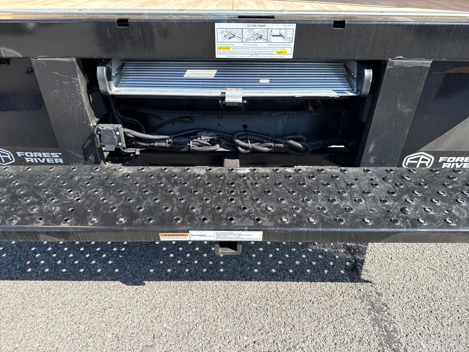 New 2026 Oxford White Ford E-450 DRW image 35
