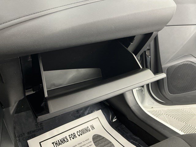 Certified Used 2022 Pearl Toyota SE image 29
