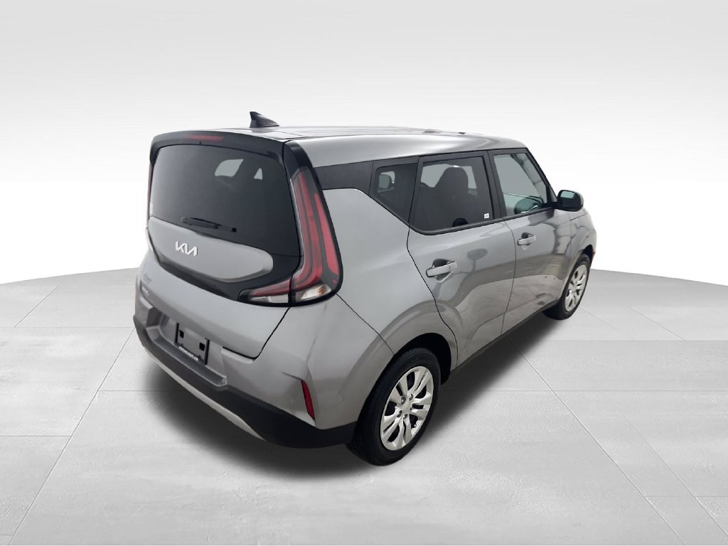 Used 2025 Gray Kia LX image 5