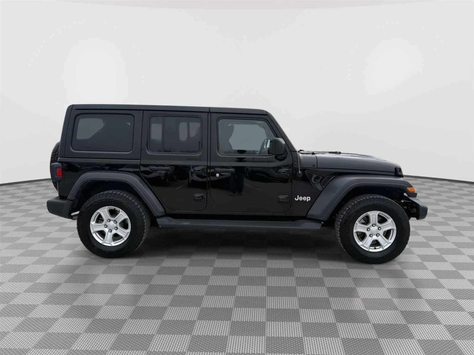 Used 2018 Black Clearcoat Jeep Sport S image 8