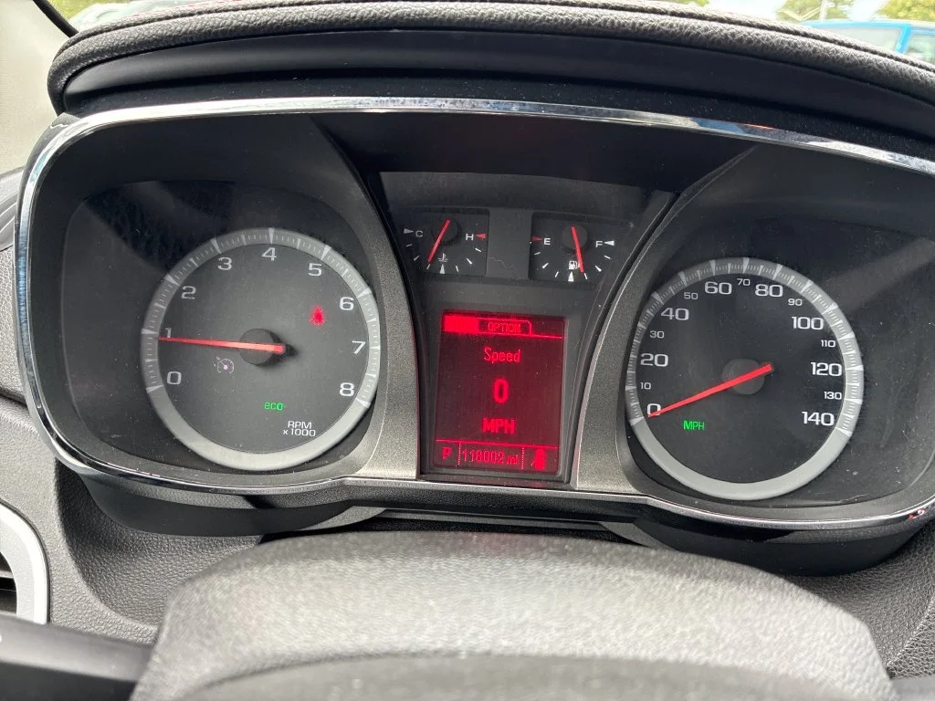 Used 2015 Black GMC SLE-1 image 16