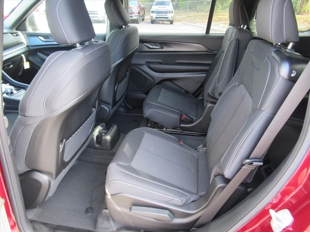New 2026 Velvet Red Pearlcoat Jeep Laredo X image 29