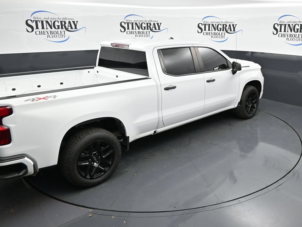 Used 2022 Summit White Chevrolet Custom image 24