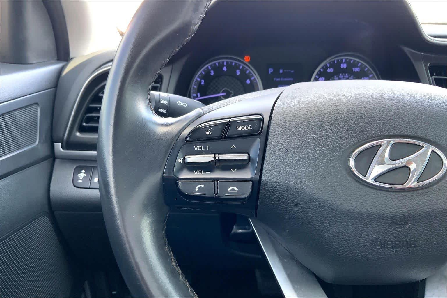 Used 2020 Machine Gray Hyundai Value Edition image 23