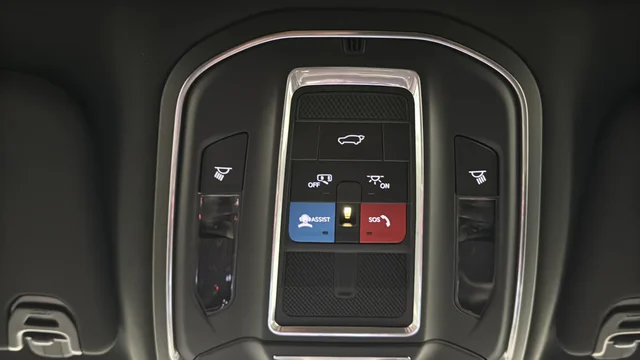 Used 2024 Diamond Black Jeep Base image 31