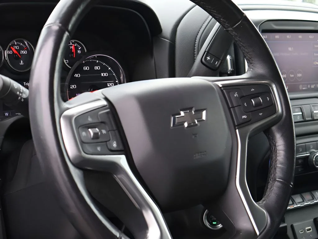 Used 2021 Silver Chevrolet LT Trail Boss image 21