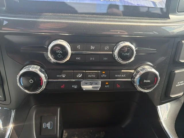 Used 2022 Red Ford XLT image 27