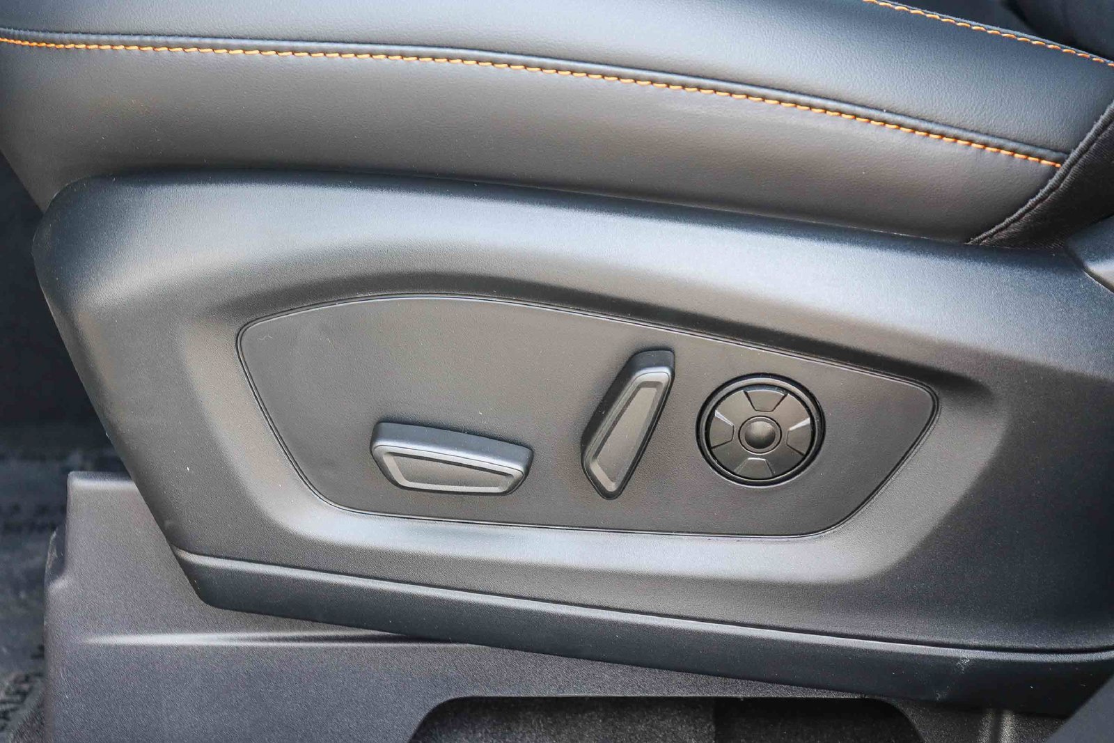 New 2026 Marsh Gray Ford Tremor® image 25